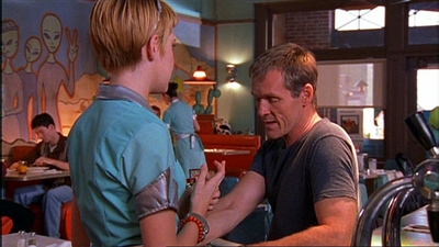 ROSWELL_-_E1X03_MONSTERS_253.jpg