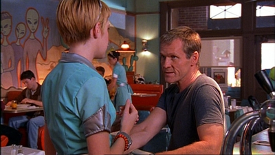 ROSWELL_-_E1X03_MONSTERS_256.jpg