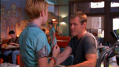ROSWELL_-_E1X03_MONSTERS_257.jpg