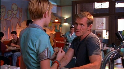 ROSWELL_-_E1X03_MONSTERS_269.jpg