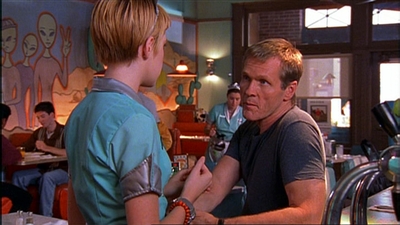 ROSWELL_-_E1X03_MONSTERS_271.jpg