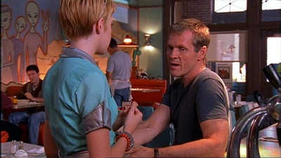 ROSWELL_-_E1X03_MONSTERS_278.jpg