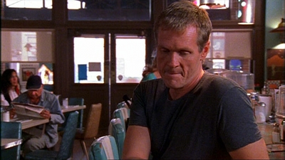 ROSWELL_-_E1X03_MONSTERS_298.jpg