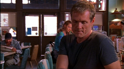 ROSWELL_-_E1X03_MONSTERS_299.jpg