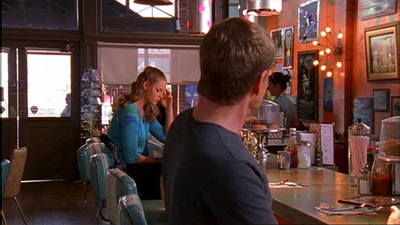 ROSWELL_-_E1X03_MONSTERS_309.jpg