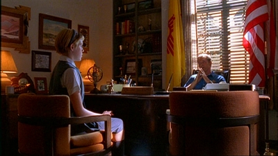 ROSWELL_-_E1X03_MONSTERS_324.jpg
