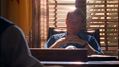 ROSWELL_-_E1X03_MONSTERS_348.jpg