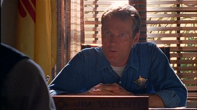 ROSWELL_-_E1X03_MONSTERS_366.jpg