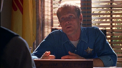 ROSWELL_-_E1X03_MONSTERS_381.jpg