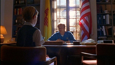 ROSWELL_-_E1X03_MONSTERS_393.jpg