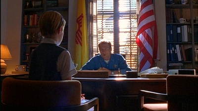 ROSWELL_-_E1X03_MONSTERS_396.jpg
