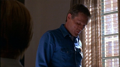 ROSWELL_-_E1X03_MONSTERS_419.jpg