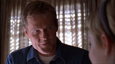 ROSWELL_-_E1X03_MONSTERS_505.jpg