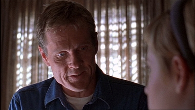 ROSWELL_-_E1X03_MONSTERS_507.jpg