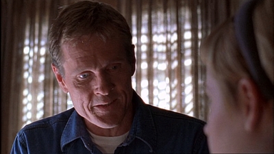 ROSWELL_-_E1X03_MONSTERS_508.jpg