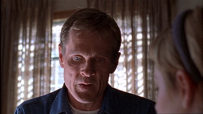 ROSWELL_-_E1X03_MONSTERS_510.jpg