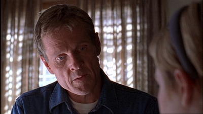ROSWELL_-_E1X03_MONSTERS_535.jpg