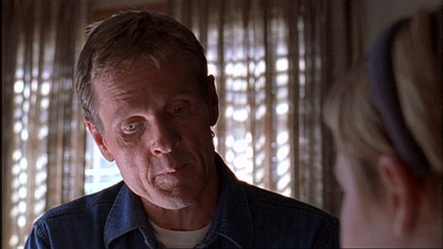 ROSWELL_-_E1X03_MONSTERS_544.jpg
