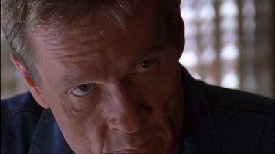 ROSWELL_-_E1X03_MONSTERS_555.jpg