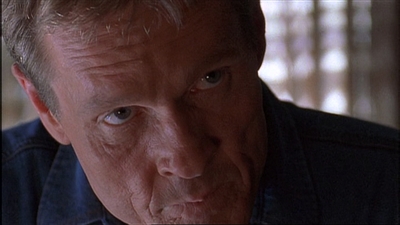 ROSWELL_-_E1X03_MONSTERS_558.jpg