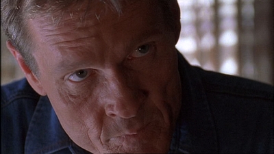ROSWELL_-_E1X03_MONSTERS_559.jpg