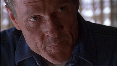 ROSWELL_-_E1X03_MONSTERS_579.jpg