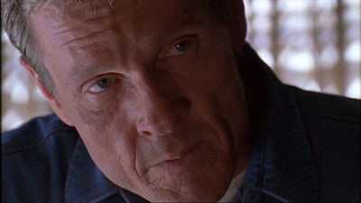 ROSWELL_-_E1X03_MONSTERS_582.jpg