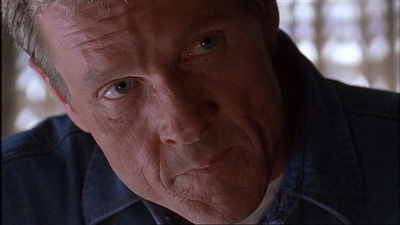 ROSWELL_-_E1X03_MONSTERS_590.jpg