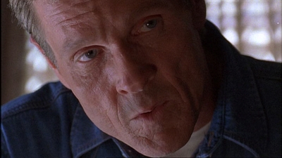 ROSWELL_-_E1X03_MONSTERS_598.jpg