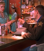 ROSWELL_-_E1X03_MONSTERS_118.jpg