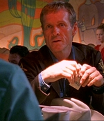 ROSWELL_-_E1X03_MONSTERS_120.jpg