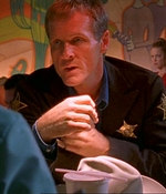 ROSWELL_-_E1X03_MONSTERS_127.jpg