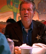ROSWELL_-_E1X03_MONSTERS_144.jpg