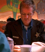 ROSWELL_-_E1X03_MONSTERS_145.jpg