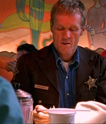 ROSWELL_-_E1X03_MONSTERS_150.jpg