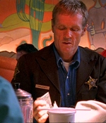 ROSWELL_-_E1X03_MONSTERS_152.jpg