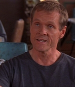 ROSWELL_-_E1X03_MONSTERS_170.jpg
