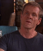 ROSWELL_-_E1X03_MONSTERS_204.jpg