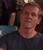 ROSWELL_-_E1X03_MONSTERS_208.jpg