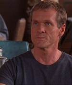 ROSWELL_-_E1X03_MONSTERS_216.jpg