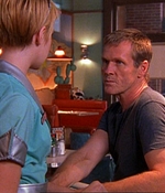 ROSWELL_-_E1X03_MONSTERS_241.jpg