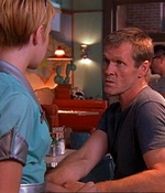 ROSWELL_-_E1X03_MONSTERS_242.jpg
