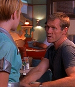 ROSWELL_-_E1X03_MONSTERS_244.jpg