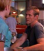 ROSWELL_-_E1X03_MONSTERS_247.jpg