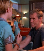 ROSWELL_-_E1X03_MONSTERS_256.jpg