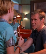ROSWELL_-_E1X03_MONSTERS_260.jpg