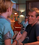 ROSWELL_-_E1X03_MONSTERS_271.jpg