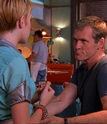 ROSWELL_-_E1X03_MONSTERS_284.jpg