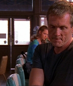 ROSWELL_-_E1X03_MONSTERS_299.jpg