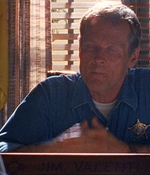 ROSWELL_-_E1X03_MONSTERS_359.jpg